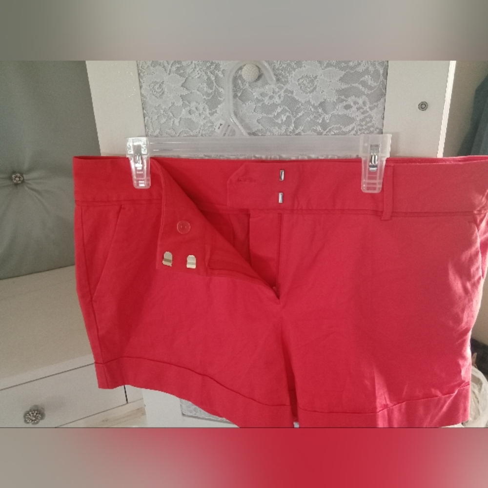 NY&C shorts